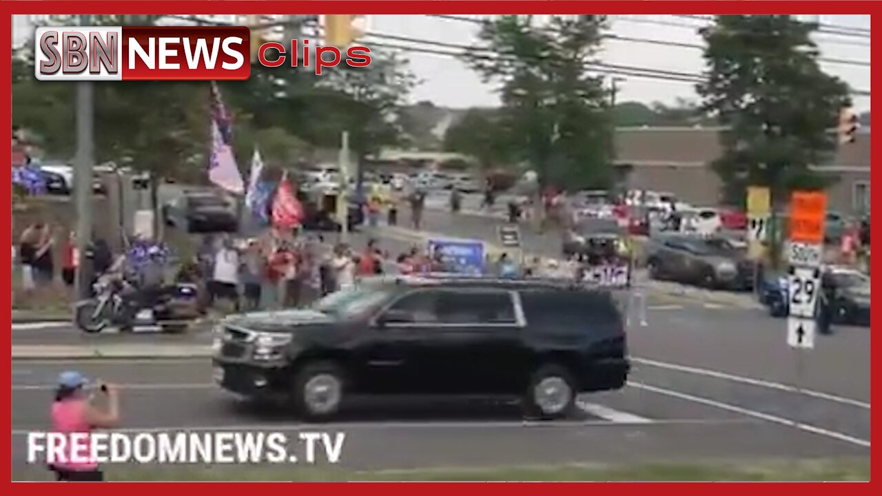 Thousands of Trump Supporters Chanting, "Trump! Trump! Trump as They Greet Biden - 2747