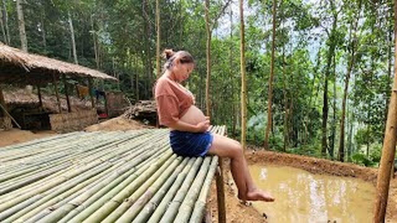 8 MONTHS PREGNANT in my OFF GRID FOREST FARM | Complete BAMBOO FLOOR CONSTRUCTION