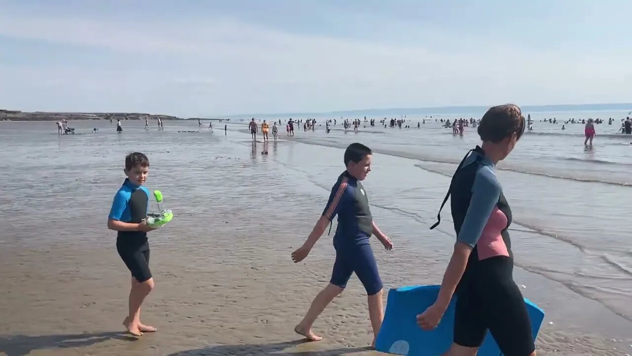 Porthcawl: Rest Bay (busy) & Pink Bay (HD)