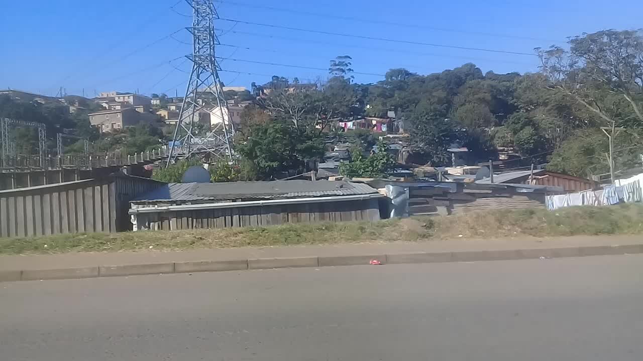 SOUTH AFRICA - Durban - Illegal electricity connections in Cato Manor (Video) (R8p)