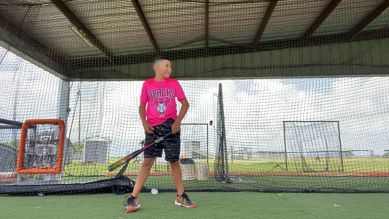 Batting practice - Bat toss