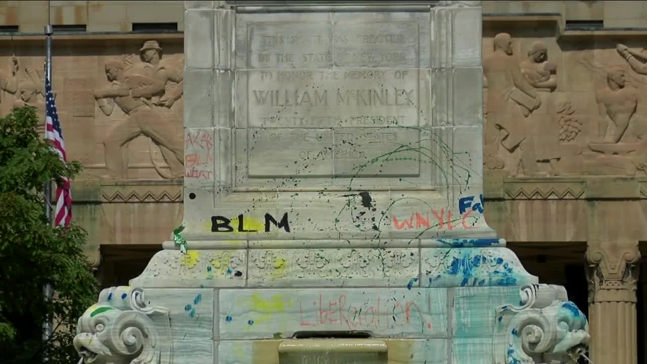 Buffalo police investigating Niagara Square vandalism