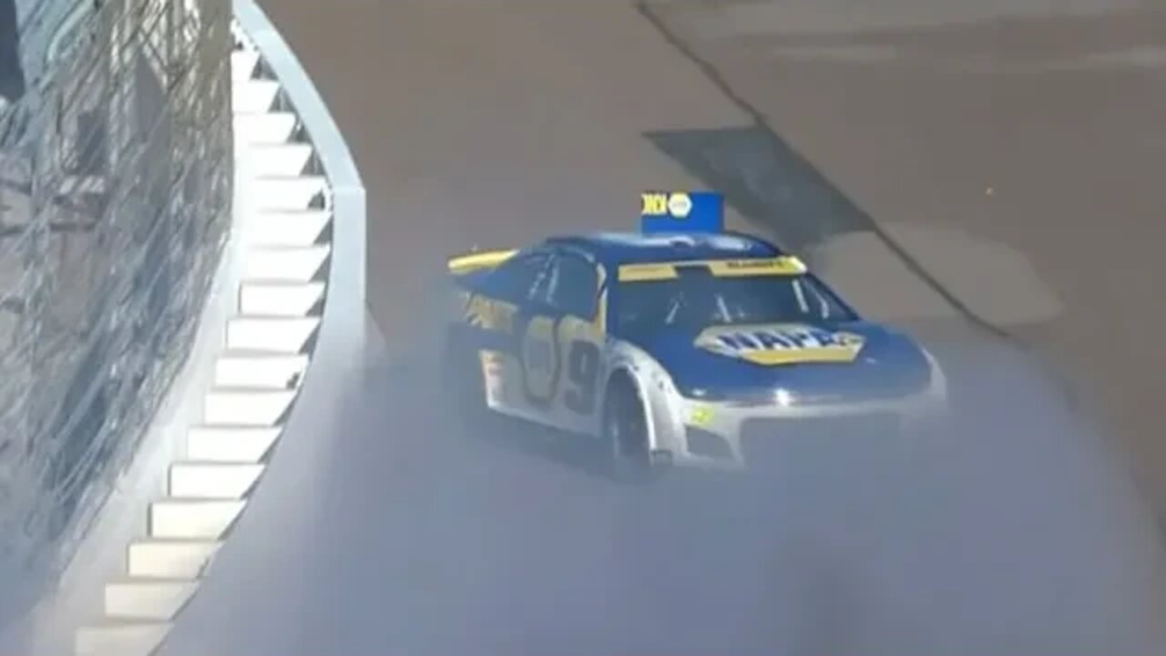 Chase Elliot Crash 2022 NASCAR Cup Series Championship Phoenix