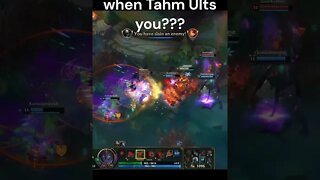 IS THIS A GLITCH OR NEW TECH?! #shorts #leagueoflegends #league #lol #fyp