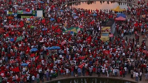 Em inclivel manifestação eleitores do Lula demostra a sua força