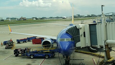 Vlog 191 - Homeward Bound on Southwest Flight 2793 (Boeing 737 Max-8)