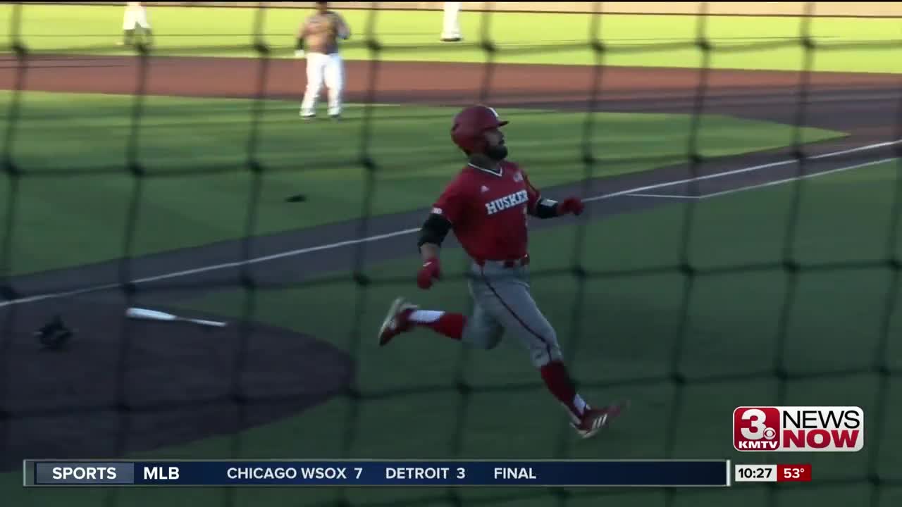 Nebraska baseball loses at Iowa on walk-off