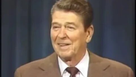 President Reagan tells Soviet jokes