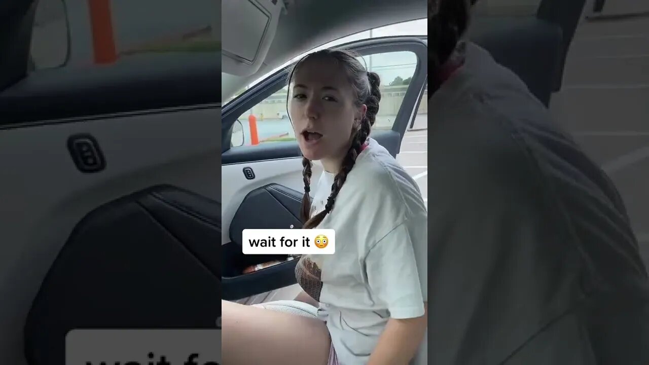 Man's girlfriend is cheating on him at Whataburger 😆 Gravy