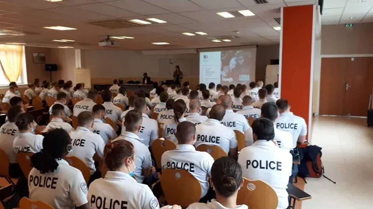 💥Allô Gégé👮♂️Ta P0Lice 👈Aurait Donc Un QI de Bulot 👀🤔Celle Là même qui Nasse les Gens🥶 Merci Gégé🥴🖕