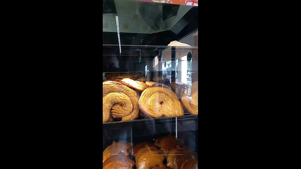 They Changed The Pastries. Cambiaron Los Panes. 11.2.2023 Snapchat