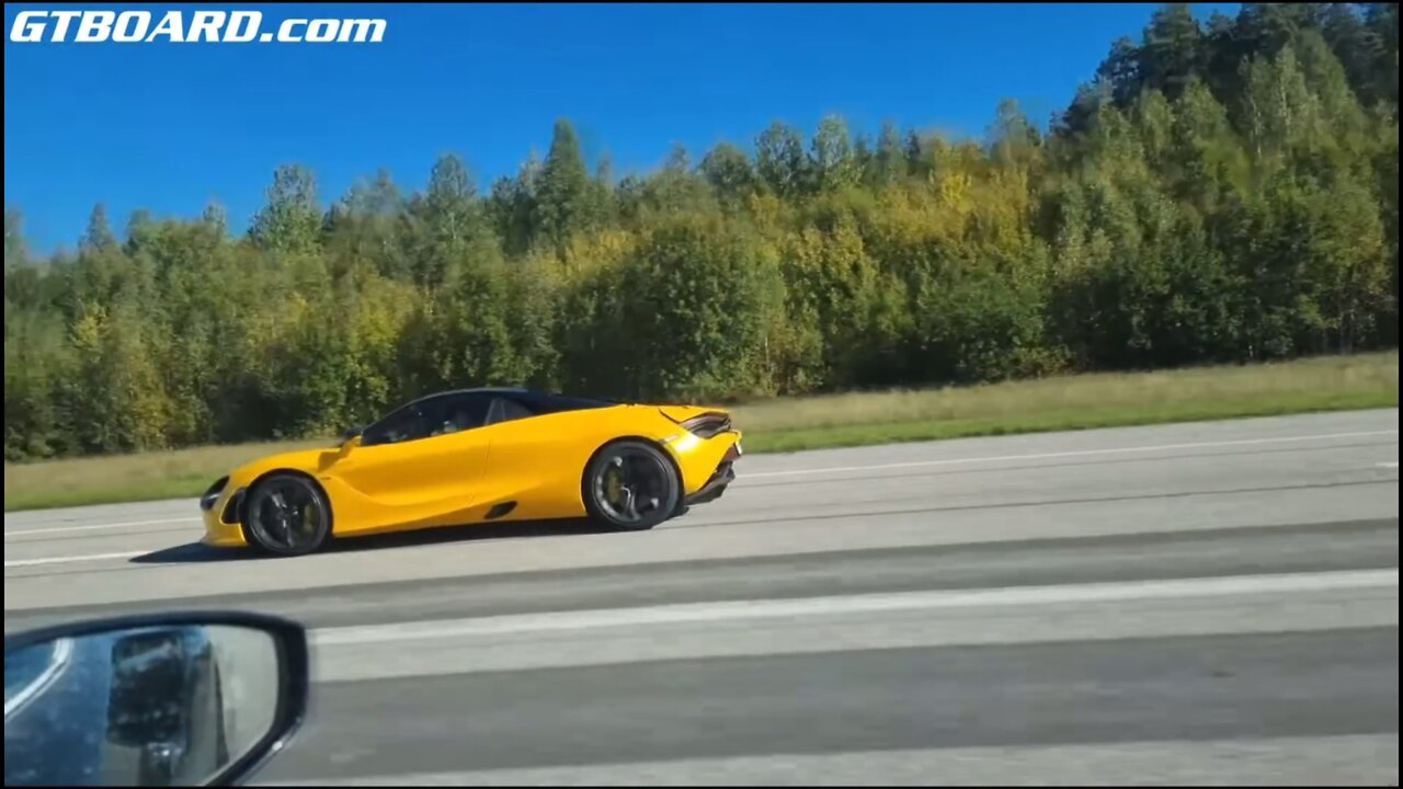 🇸🇪🏁 Can 720 HP Ferrari F8 Tributo beat the McLaren 720S Spider in extreme rollraces?