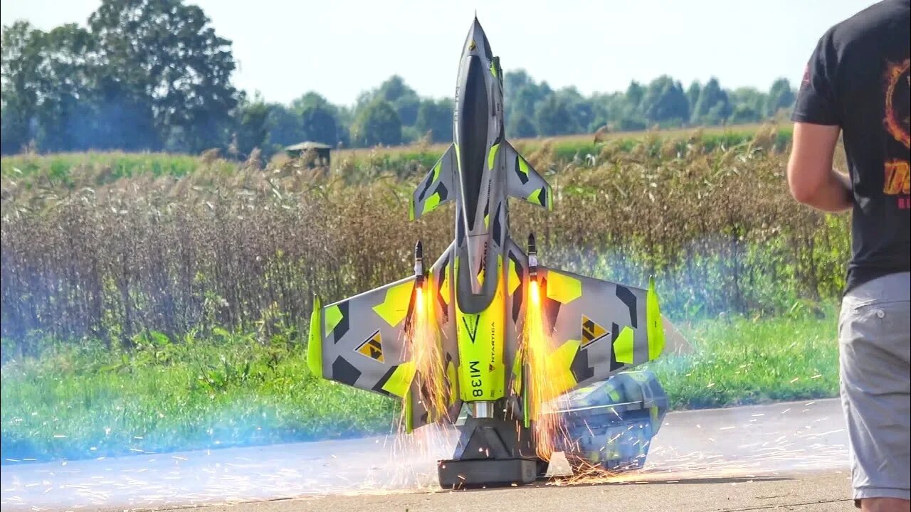 AWESOME ROCKET LAUNCH!! NEW SAB AVIO LIZARD DEMO SHOW FLIGHT