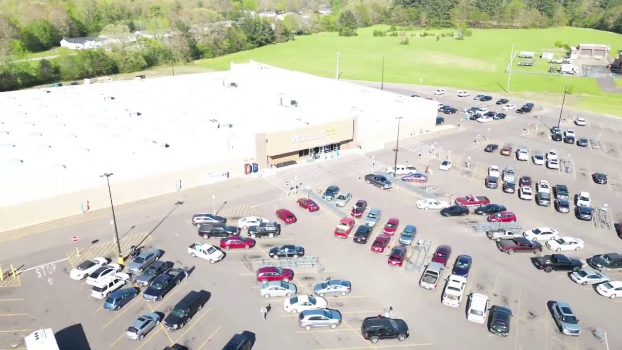 Circle Hyperlapse of Walmart in Bolivar, TN