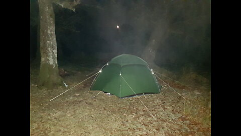 Setting up the cloud peak 2 tent at night. Nightlapse.