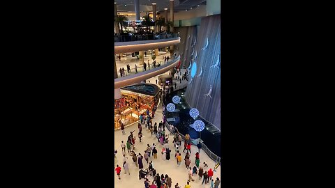 Dubai Mall Largest Shopping Mall United Arab Emirates #dubai #dubaimall #dubaicity #dubaivlog #dxd