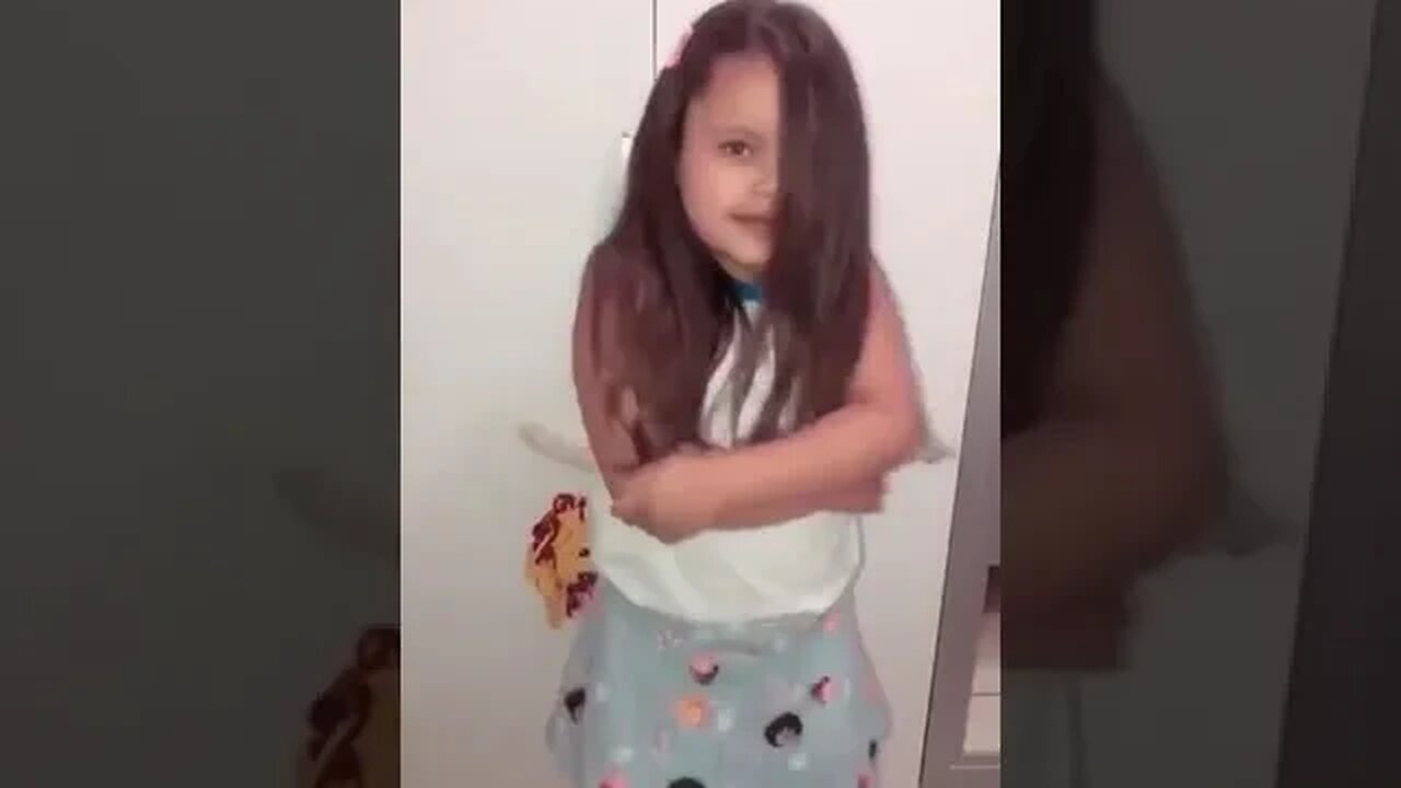 TRAVA NA POSE #tiktok #dancinha #viral #kwai #comedia #rir #fyp #shorts