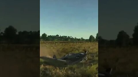 Nearly Taken Out by a Falling Plane! #shorts #warthunder