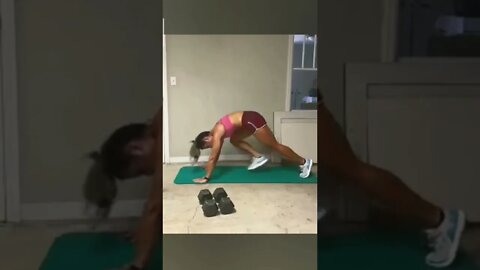 workout at home🏠 🏋️‍♀️#bodybuilding 💪#fitness #shorts ✌️