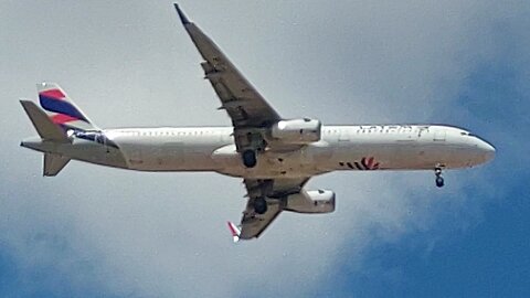 Airbus A321 PT-MXM coming from São Luís do Maranhão to Fortaleza