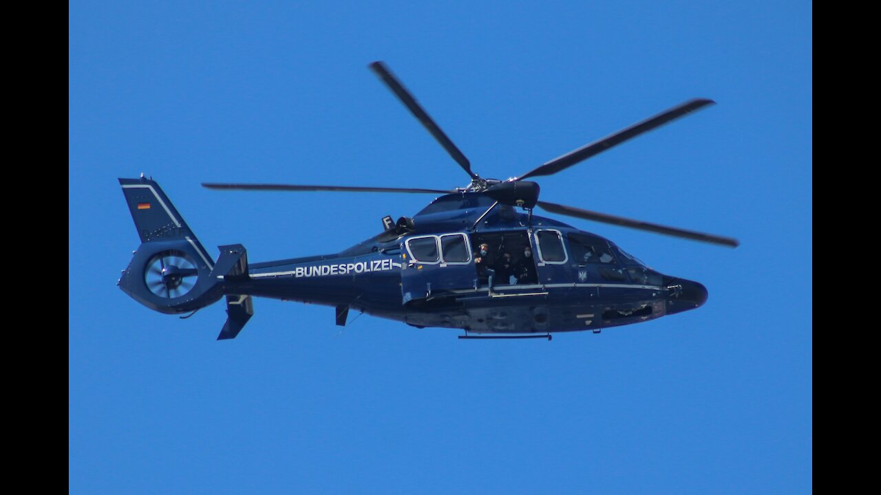 USA : Plane lands near shore in cocoa beach, florida