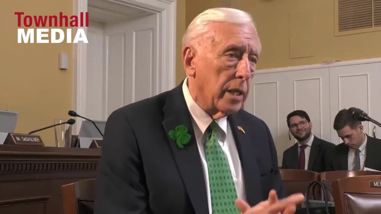 Democrat Rep Hoyer: 'We're At War' With Russia