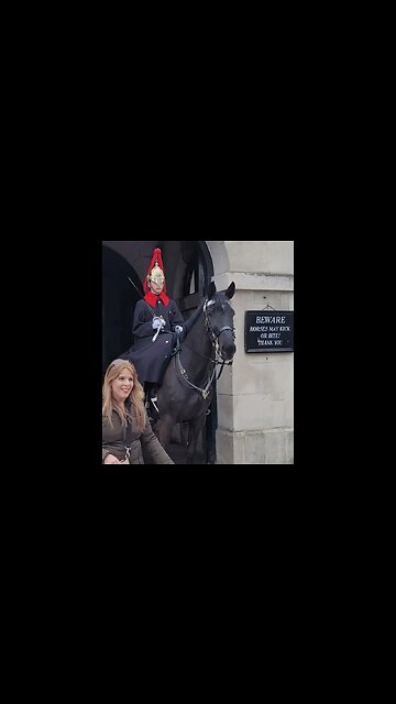 Horse scares her #horseguardsparade