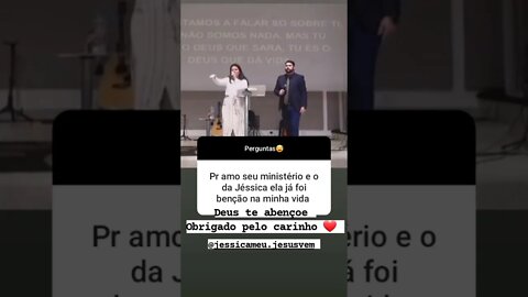 Tu és o Deus que mata, mais também ressuscita.🕊