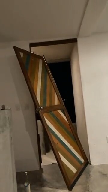 Rose McGowan gets warnings to back off?