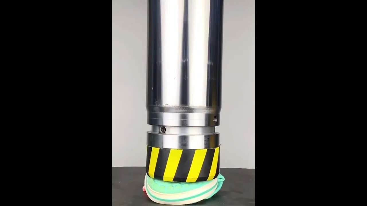 Hydraulic Press vs CROCS