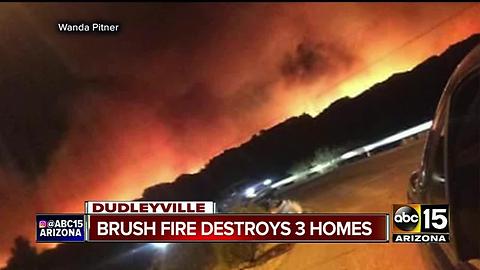 Dudleyville brush fire destroys 3 homes