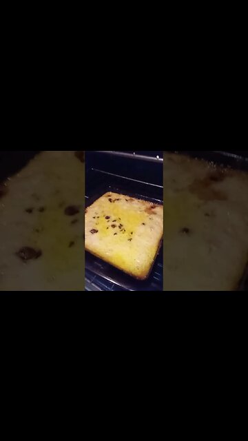 chocolate chip coffee cake a la Bouille #bakingislife