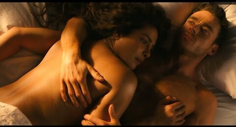 Hollywood movie kissing seen (Priyanka Chopra alex Parish )