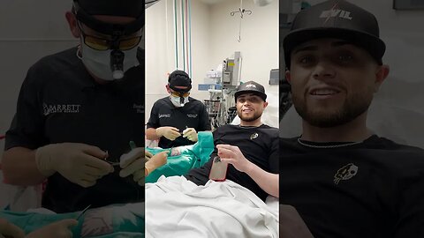 What happens after a boxer knocks out a car window? 🤔🥊