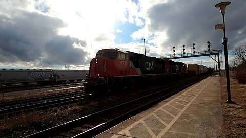 CN 5750 & CN 5772 Engines Manifest Train Eastbound In Ontario