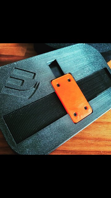 RipCord ONE universal pocket magazine holder