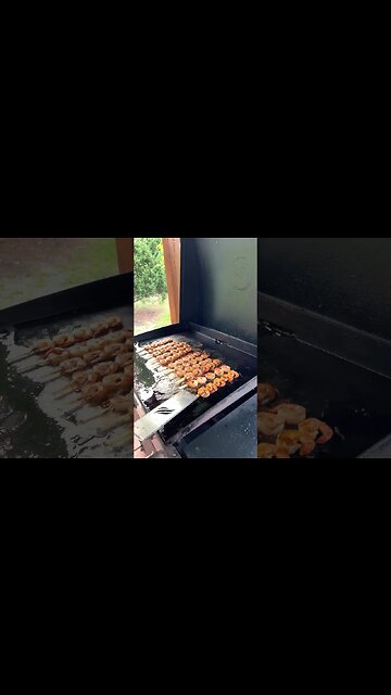 Butter and Old Bay Shrimp Kabobs on the Blackstone #blackstone #shrimp #summer