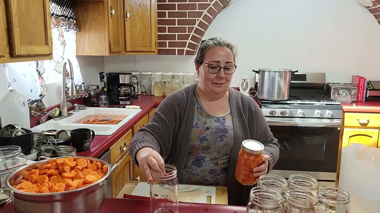 How to Can Carrots