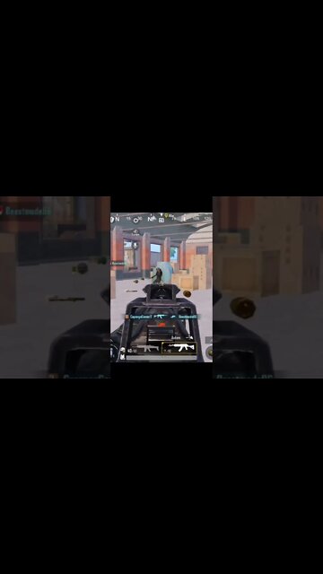 "Ela acha que a gente namora porque ficamos direto. " Jogando PUBG Mobile
