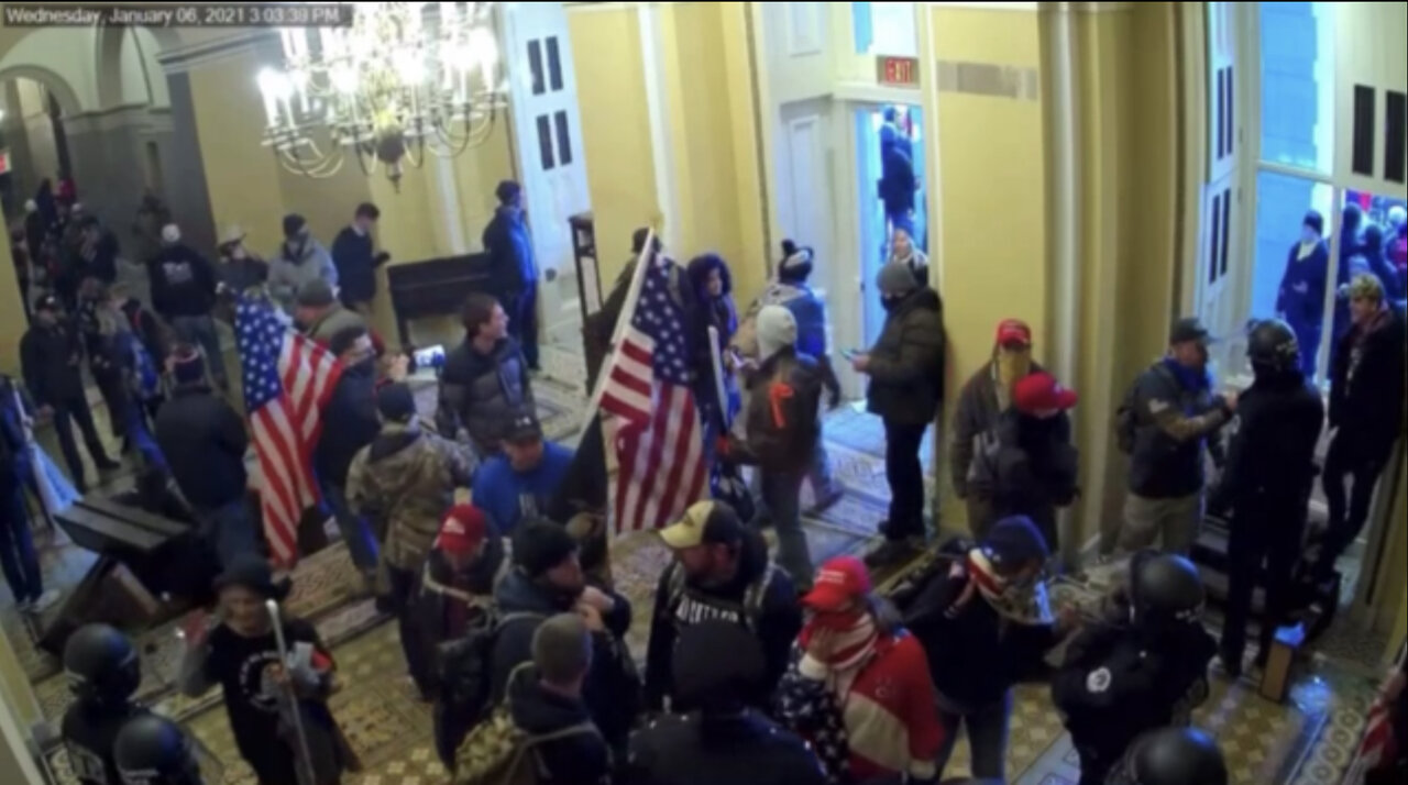 New January 6th Video of Protesters Chatting with Police, Entering through Open Door at Capitol