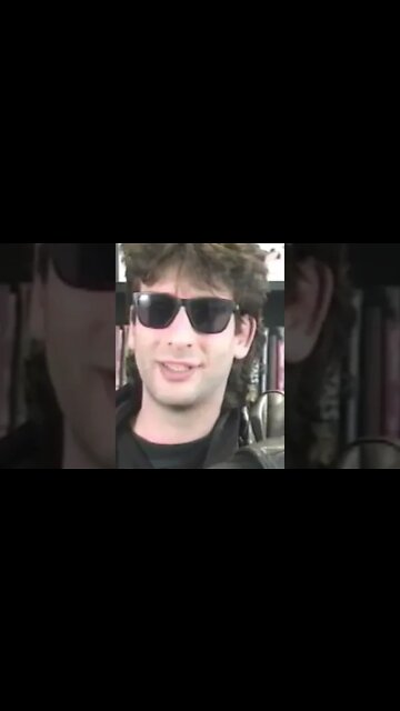 Neil Gaiman talks about storytelling in The Sandman: Season of Mists #thesandman #neilgaiman