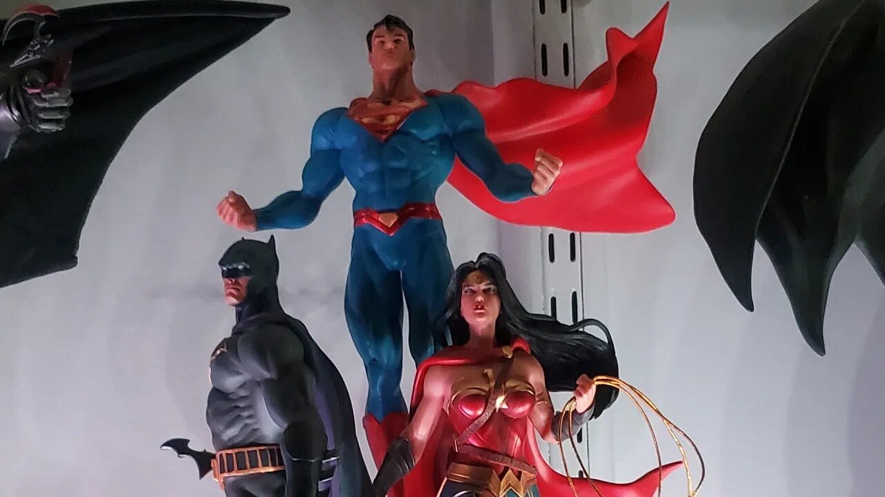 DC Designer Series Trinity Statue: Unboxing and Review #superman #batman #wonderwoman