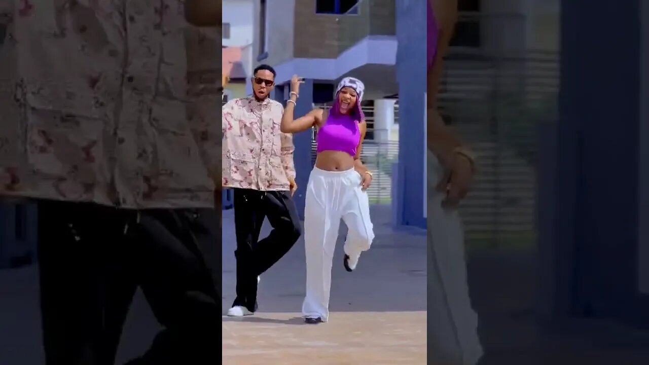 I dance better with my crispy 🥰💜… Dc @Dance God 🦅🇬🇭 #purplespeedy #speedal