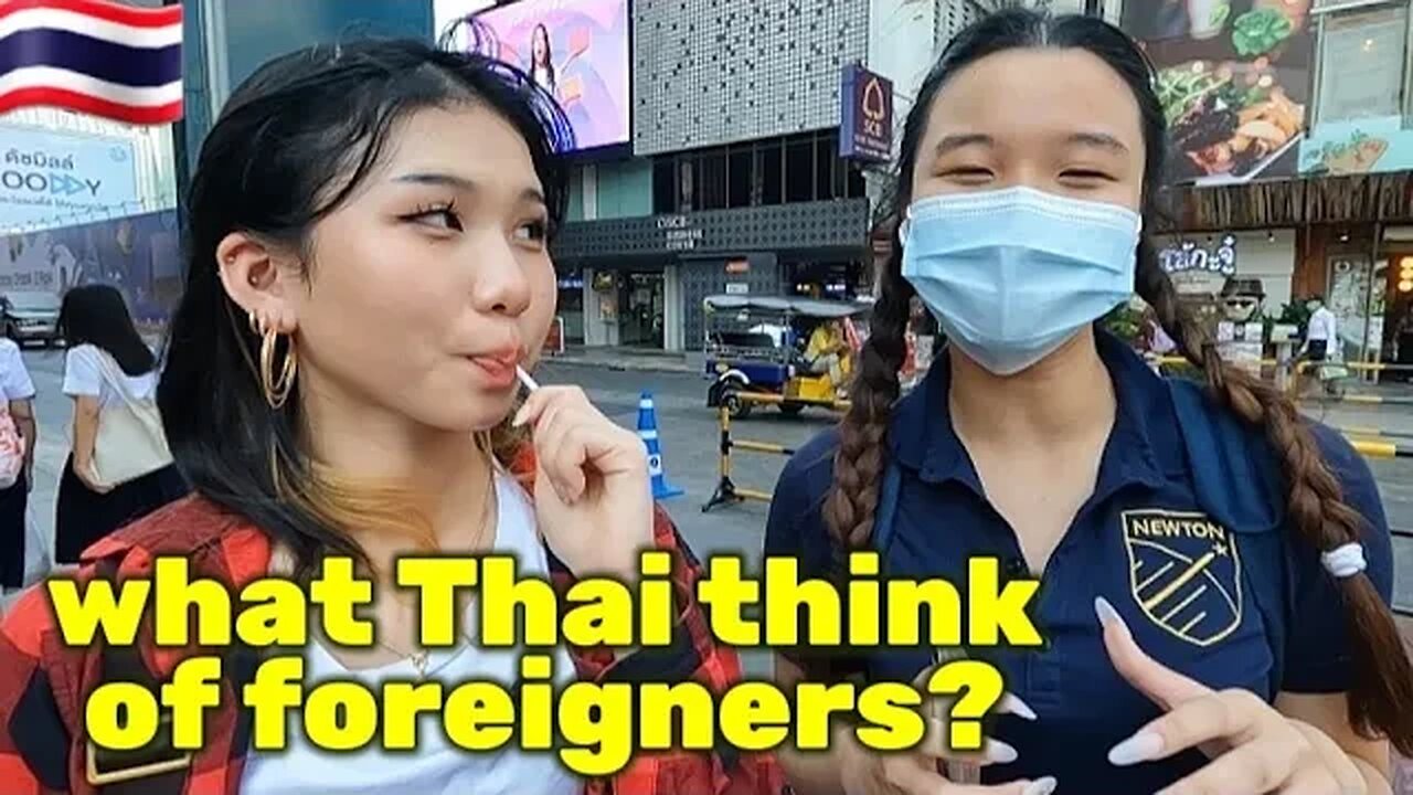 What do Thai people REALLY think of foreigners? (Farang in Thailand 🇹🇭)