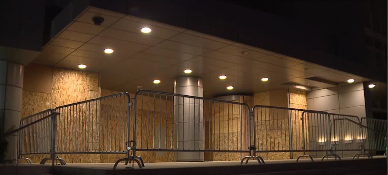 Businesses in Las Vegas prepare for possible unrest ahead of inauguration