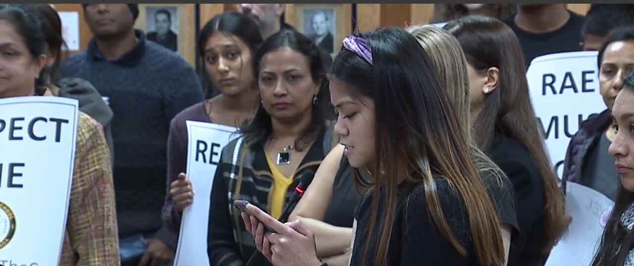 Parents and students pack CCSD board meeting to complain about Clark High School principal