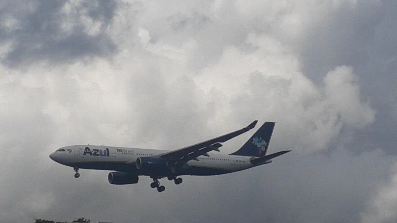 Airbus A330 PR-AIW na aproximação final antes de pousar em Manaus vindo de Campinas 29032021