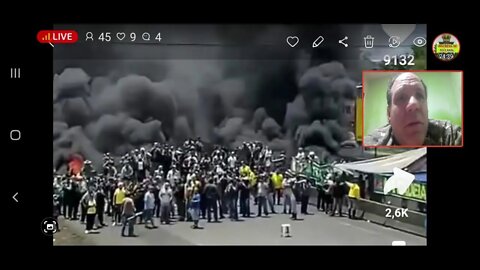 Ao vivo : Resistência civil em Joinville em outa fumaça escura de pneus