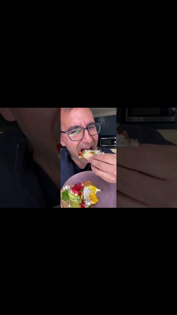 Breakfast flatbread. What are you adding here?? #lowcarb #healthyrecipes #ketorecipes #Shorts