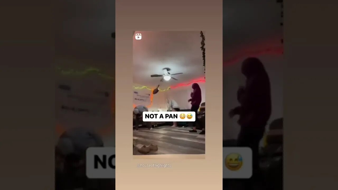 What Type of Game is This🤣 #trynottolaugh #funnyvideo #funnyaf #icantstoplaughing #lol #dumb